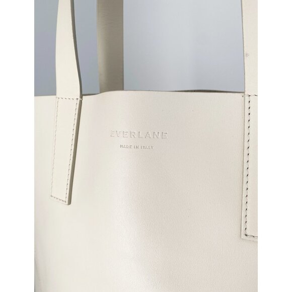 Everlane Vertical Leather Tote Bag in Black/Ivory - Picture 8 of 9